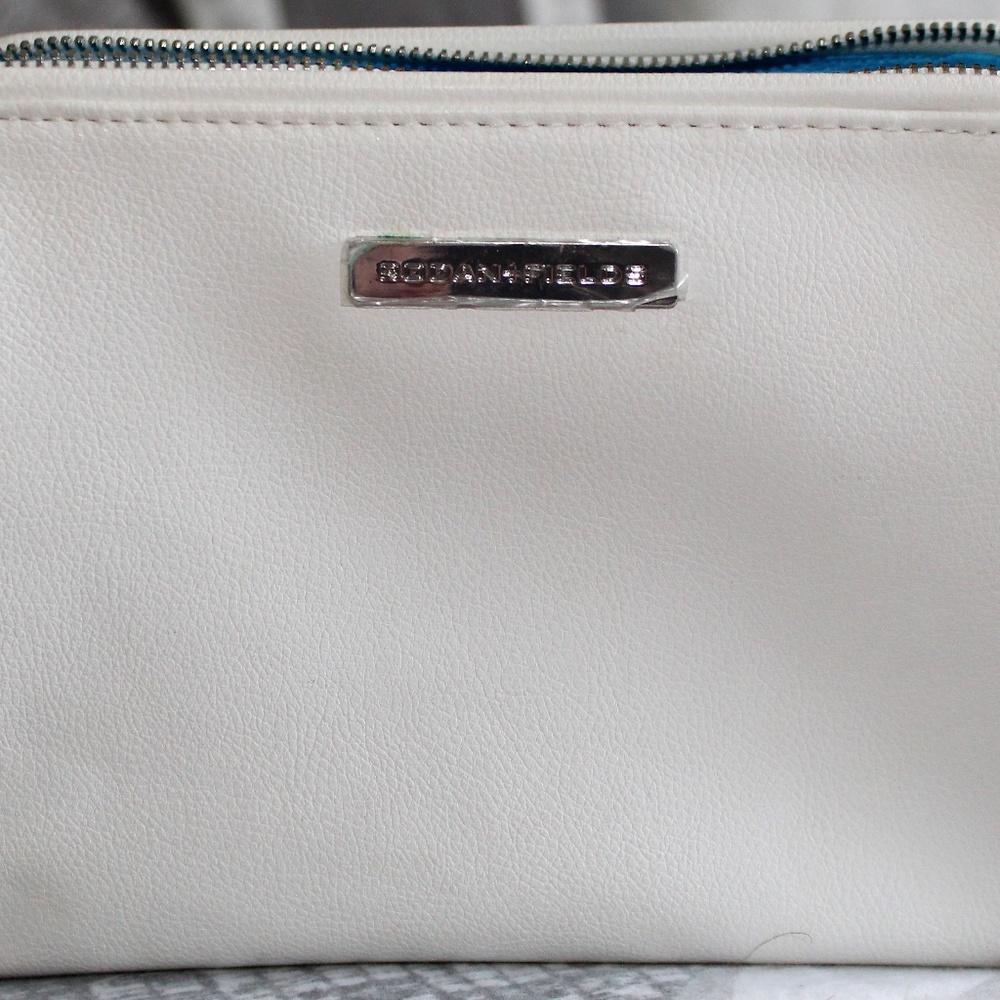 Rodan & Fields Cosmetics Case and Silver Wristet